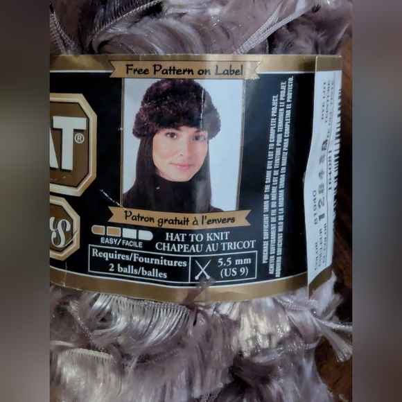 Bernat Boa Furs yarn Lot 8 Skiens Plus Partial Color -Chinchilla/Taupe - Picture 8 of 9